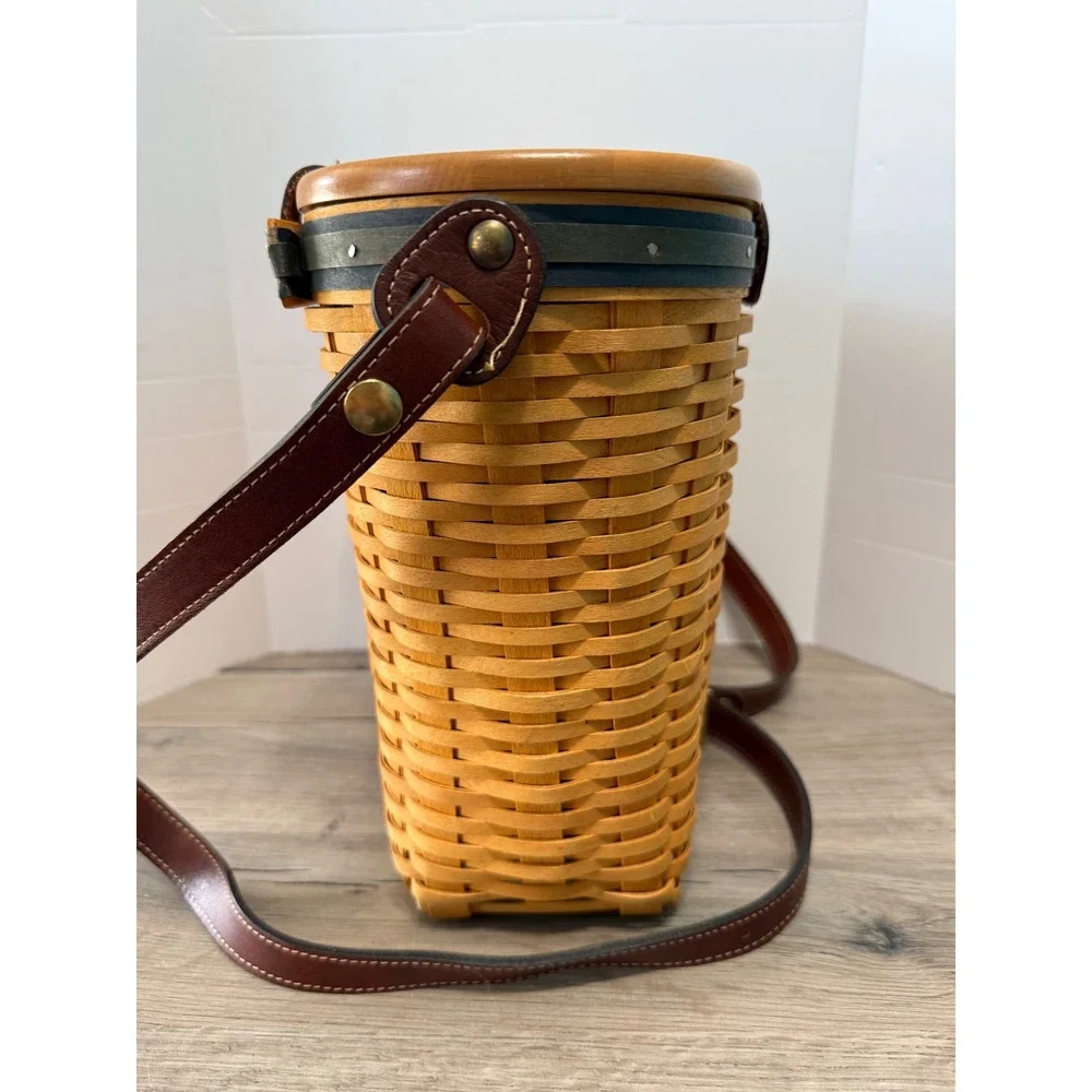 Longaberger 2000 Country Estates Lg. Saddlebrook Basket W/Protector, Strap & Tag